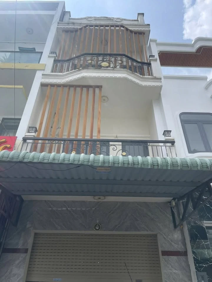 Bán gấp nhà 1 trệt 2 lầu 72m² Biên Hòa, 4 tỷ 250 triệu - Ảnh thu nhỏ 2