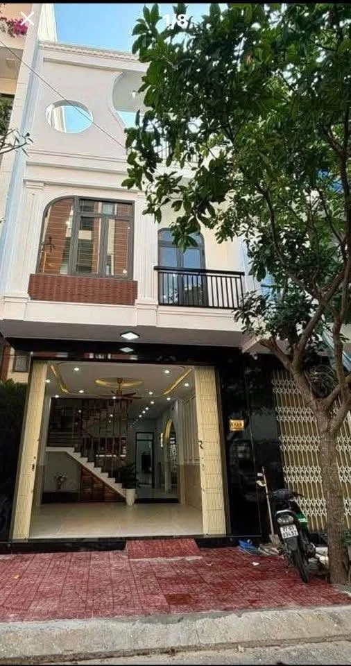 Bán nhà mặt tiền 4 phòng ngủ 80m² Khu Gara Quyền, Quy Nhơn - Ảnh 1