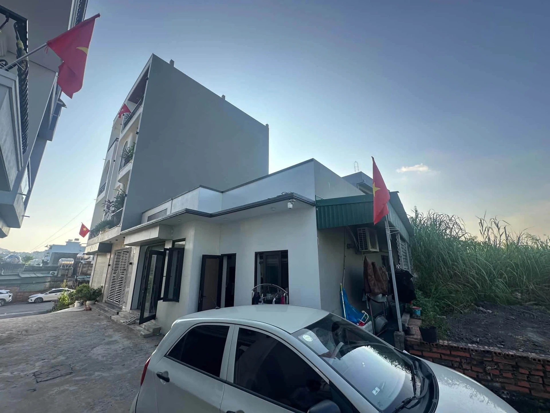 Bán nhà Hạ Long 72m² nội thất đầy đủ 2.9 tỷ - Ảnh 1
