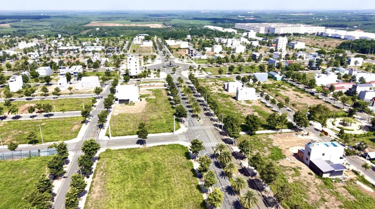 Góc 2 mặt tiền, 1 tỷ 8 - Chủ kẹt tiền bán gấp. Sổ hồng riêng, có hỗ trợ vay - Ảnh thu nhỏ 2