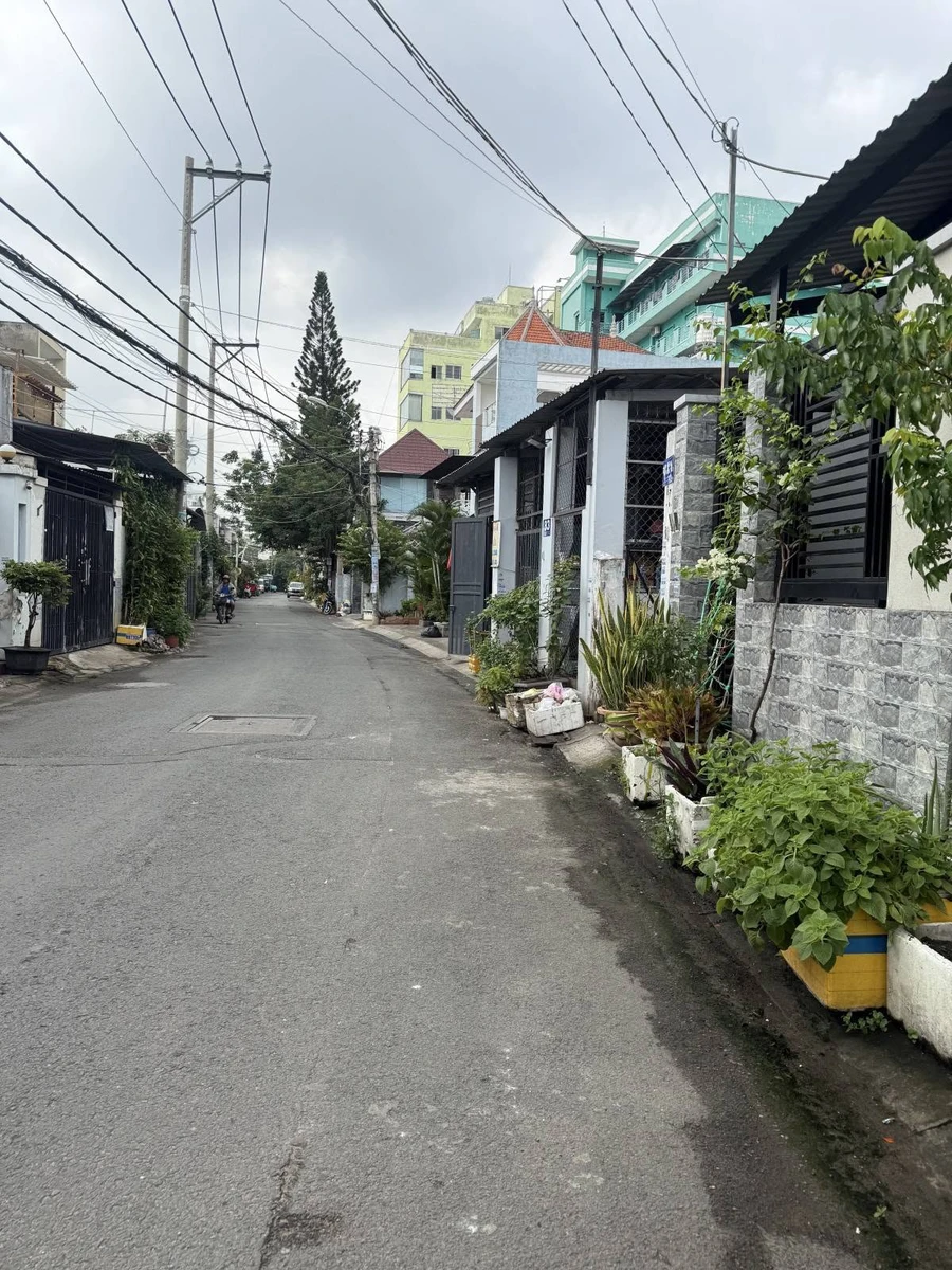 Bán nhà 2 tầng 102m² ngang 6m hẻm ô tô Tân Thới Nhất, Quận 12 giá 5,2 tỷ - Ảnh thu nhỏ 4