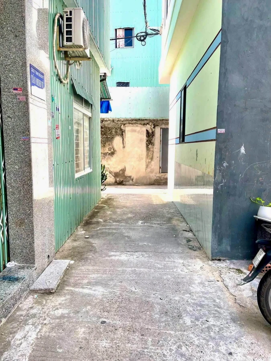 Bán nhà 3 tầng 105.5 m² Trần Hưng Đạo Quy Nhơn, 2.45 tỷ - Ảnh thu nhỏ 5