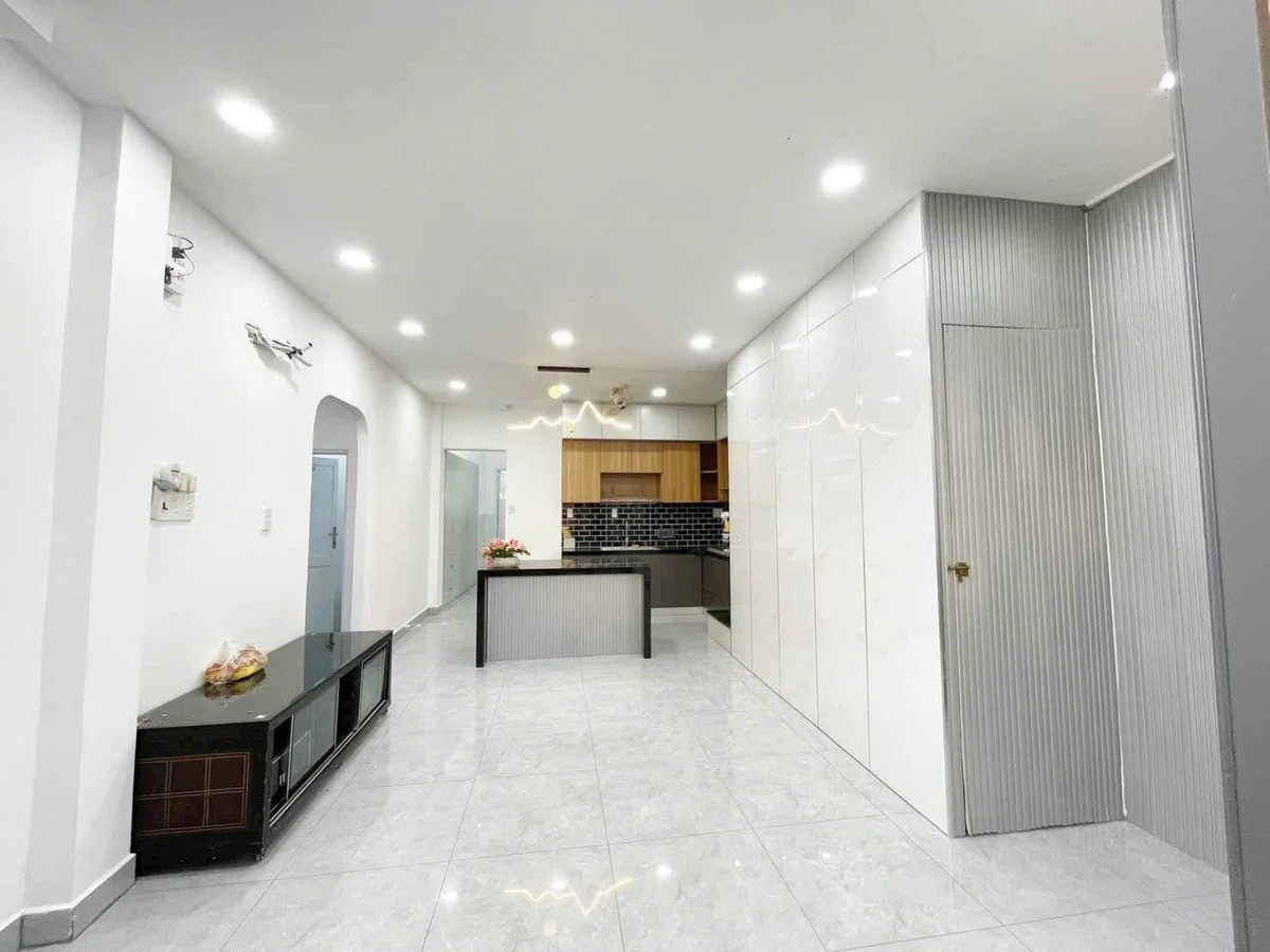 Bán nhà 1 trệt 1 lầu 88m2, 3 phòng ngủ, đối diện ủy ban xã Đức Hòa, giá 1,48 tỷ - Ảnh thu nhỏ 3