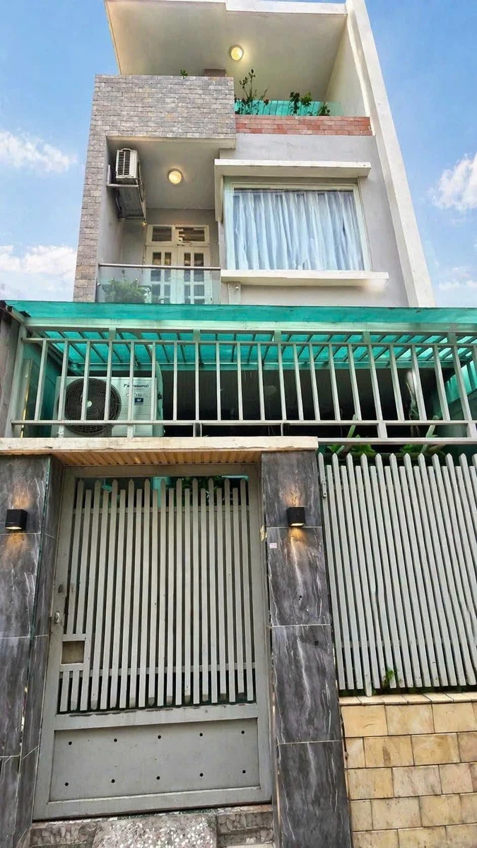 Bán nhà 3 tầng 67.5m² hẻm 4m Lý Thường Kiệt 8.1 tỷ - Ảnh thu nhỏ 3