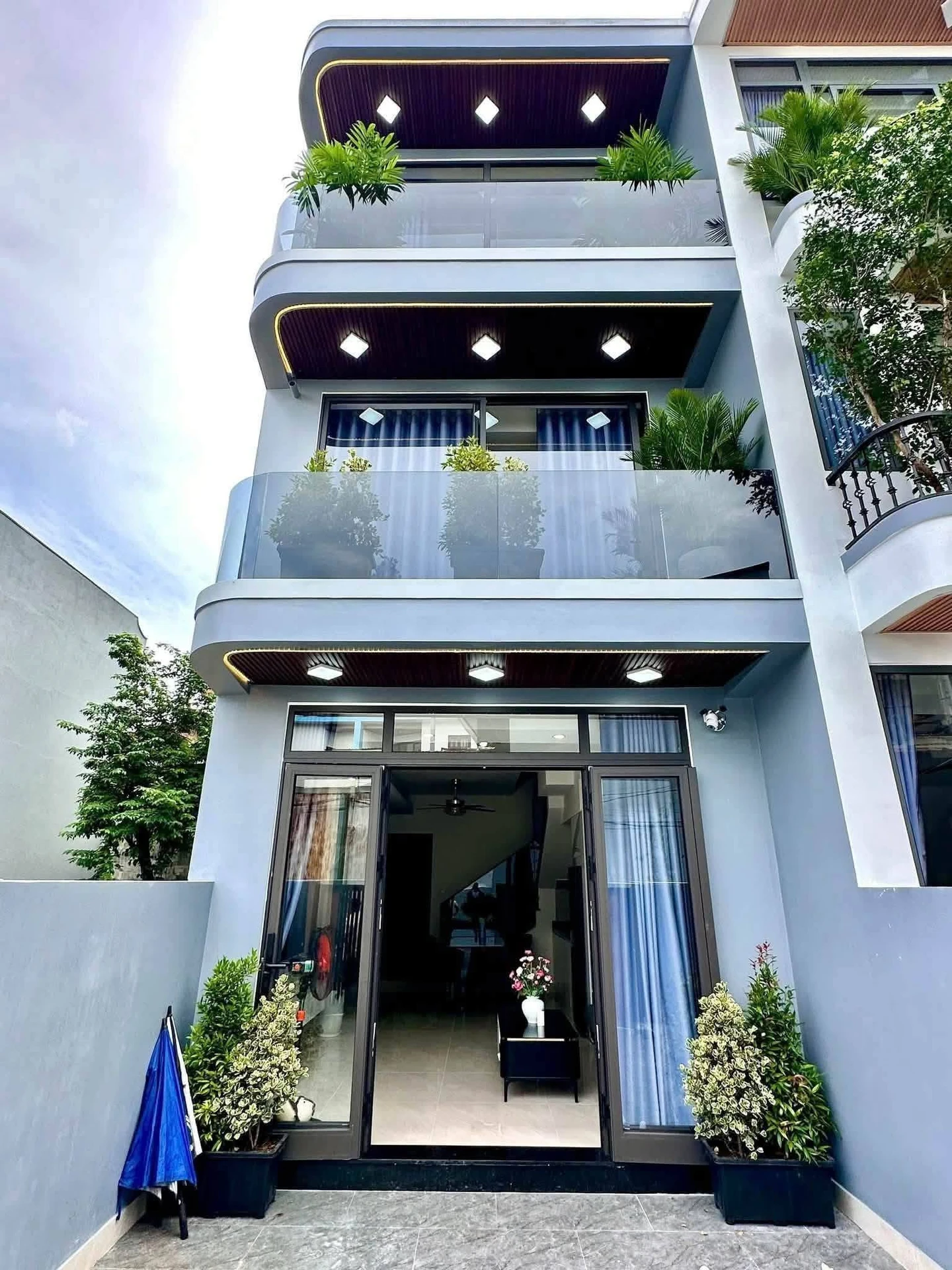 Bán nhà 3 tầng kiệt ô tô 65m2 Duy Tân, Huế - Ảnh 1