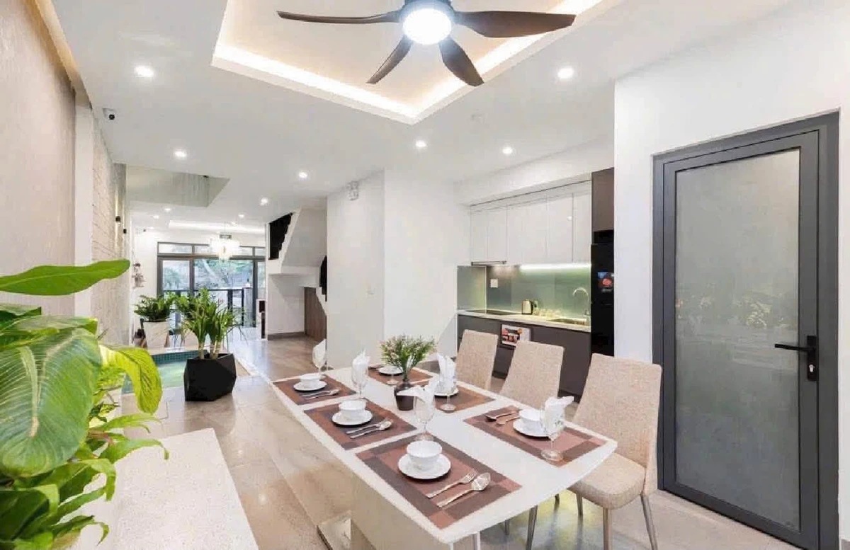 Bán tòa căn hộ 80m² full nội thất gần biển Mỹ Khê, Đà Nẵng - Ảnh 1