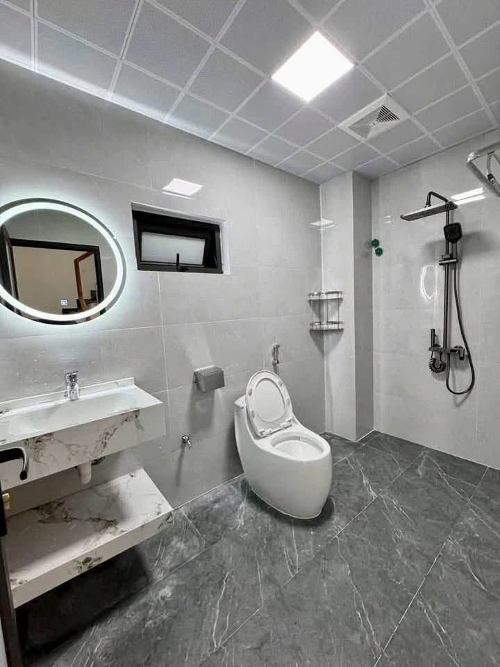 Bán nhà 4 tầng 54,5m2, 4 phòng ngủ, giá 3,75 tỷ tại trung tâm Hạ Long, Quảng Ninh - Ảnh thu nhỏ 2