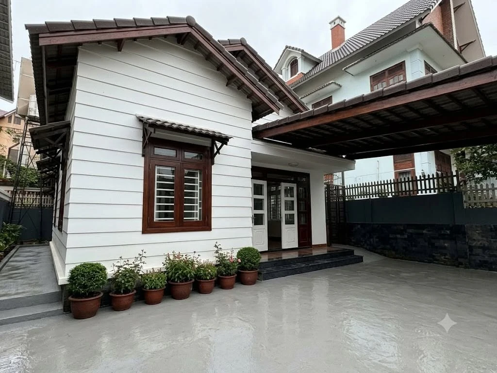 Bán nhà phố 224m² ngang 12m Yersin Đà Lạt 15 tỷ - Ảnh 1