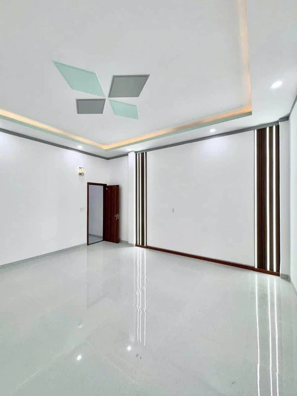 Bán nhà lầu 3PN 81m2 Phường Biên Hòa, Biên Hòa 4.3 tỷ