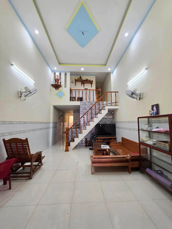 Nhà mặt tiền sổ hồng riêng 113,6m² Dĩ An Bình Dương