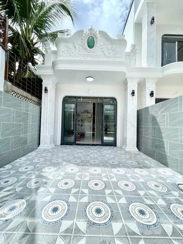 Bán nhà mặt tiền Nguyễn Thị Mai 3PN, 100m² An Giang