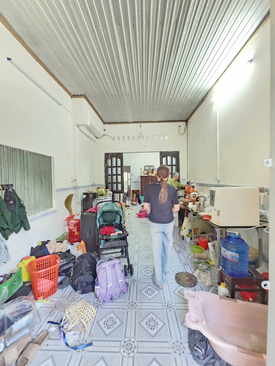 Bán nhà 4 tầng 8 phòng trọ MT Phan Đăng Lưu Dĩ An 184m2 - Ảnh thu nhỏ 3