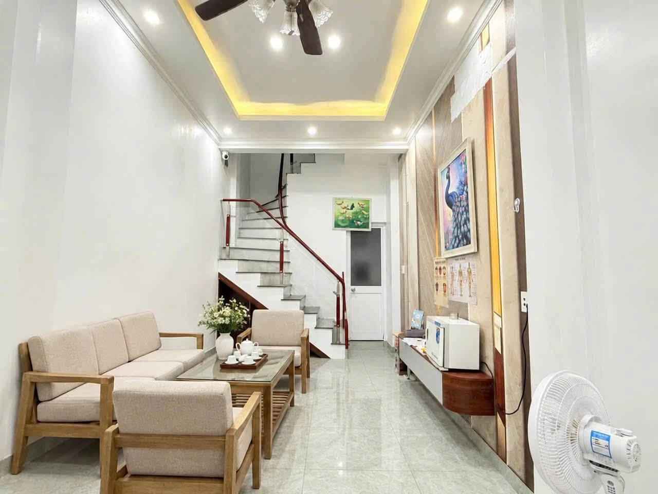 Bán nhà phố 25m² mặt đường Vũ Chí Thắng, Quận 7, 3 tỷ 50 - Ảnh 1