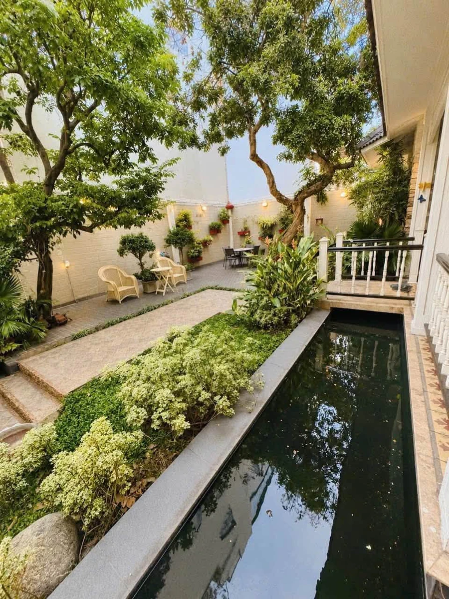 Bán biệt thự 461.6m² ngang 20m có hồ cá Koi khu biệt thự CMT8, Phường 7, Tân Bình - Ảnh thu nhỏ 2