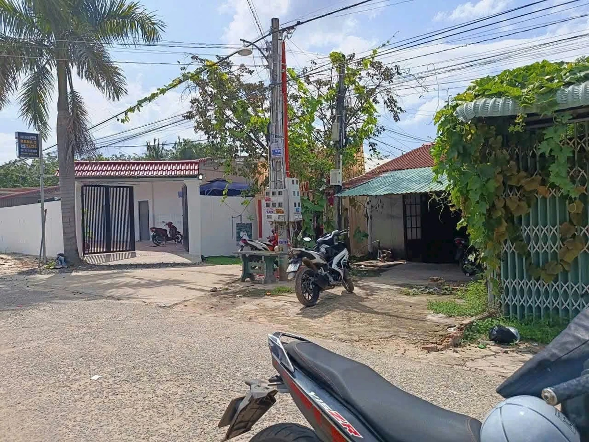 Bán nhà cấp 4 nhỏ 6x20m, 2 mặt tiền bê tông tại Suối Ngô, Tân Châu, Tây Ninh - Ảnh thu nhỏ 2