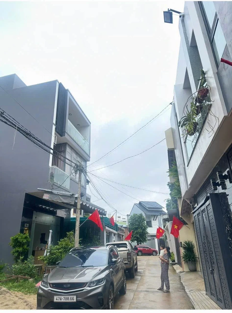 Bán nhà 4PN 3WC 107m² Lê Duẩn, Buôn Ma Thuột - Ảnh thu nhỏ 2