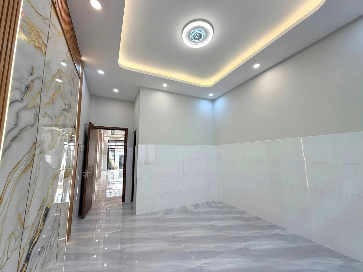 Bán nhà 84m² 4 phòng ngủ Lê Trọng Tấn Tân Phú - Ảnh thu nhỏ 3