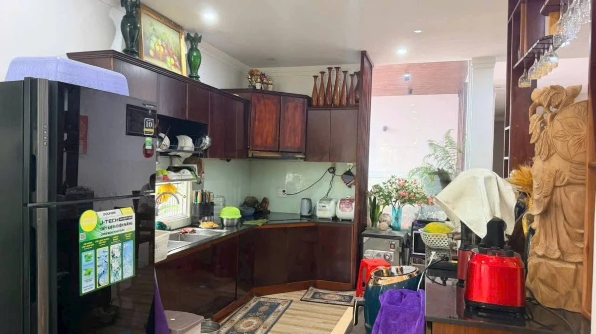Bán nhà 3 tầng góc 2 mặt tiền Buôn Ma Thuột 160m2 16 tỷ - Ảnh thu nhỏ 2
