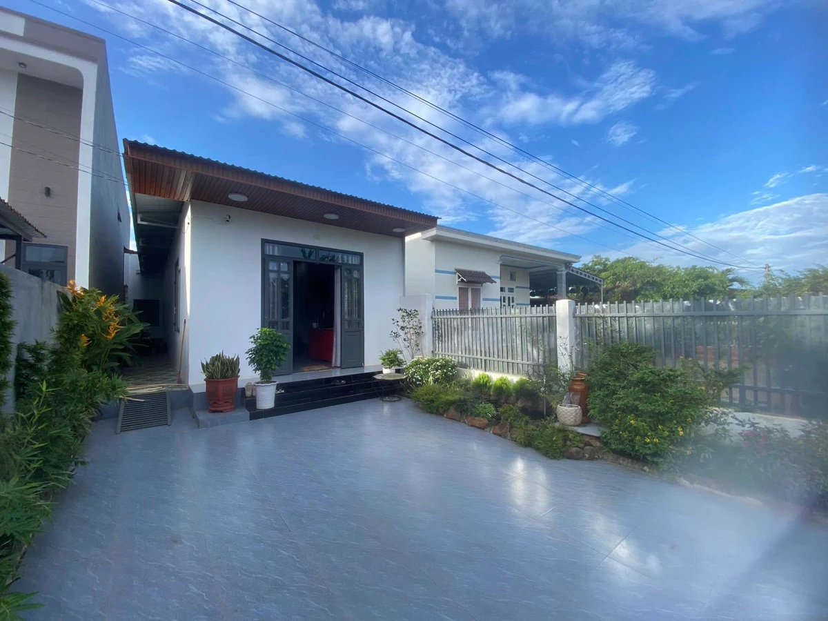 Bán nhà 2 PN rộng 300m² tại Bến Mỹ Thuận, Bà Rịa - Vũng Tàu - Ảnh 1