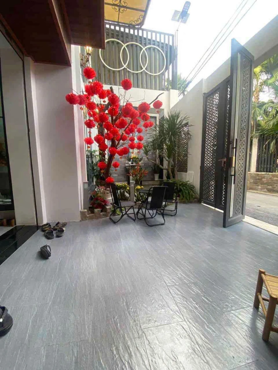 Bán nhà phố 8x20m, 4 phòng ngủ trên Phạm Văn Đồng, Gò Dưa - 18 tỷ - Ảnh thu nhỏ 2
