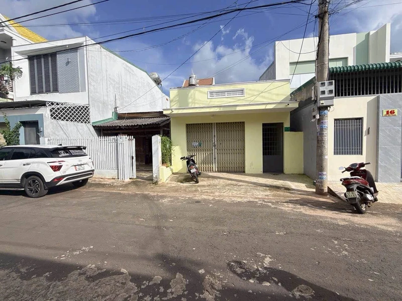 Bán đất Đức Trọng 300m² full thổ cư giá 8.4 tỷ lancaster