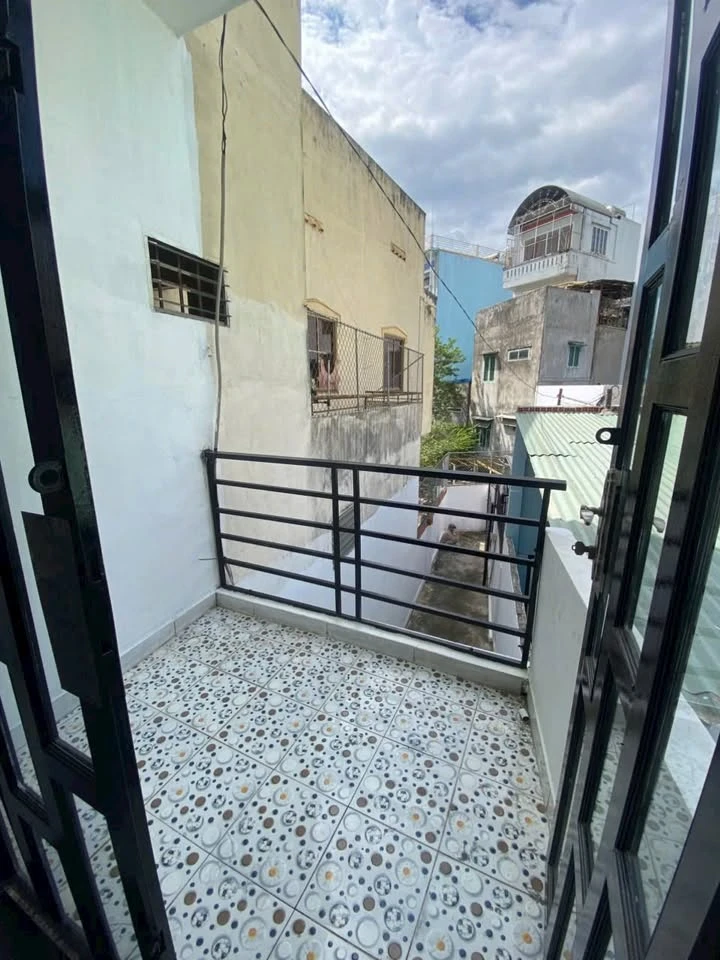 Cho thuê nhà 1 trệt 1 lầu 60m2, 2 phòng ngủ gần ngã ba Cây Chàm, Phường Hoà Bình - Ảnh 1