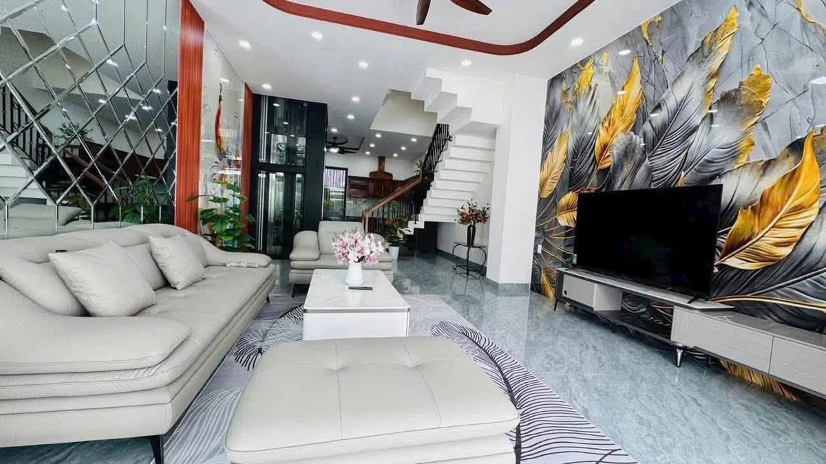Bán nhà 3 tầng 100m² có thang máy Nha Trang 11.35 tỷ - Ảnh thu nhỏ 2