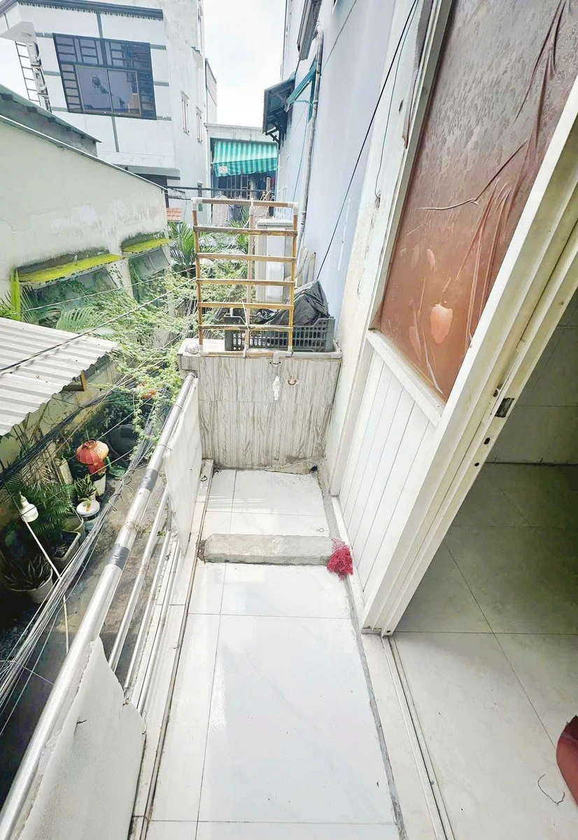 Bán nhà mặt tiền 9,4m² Đoàn Văn Bơ Quận 4 - Ảnh thu nhỏ 4