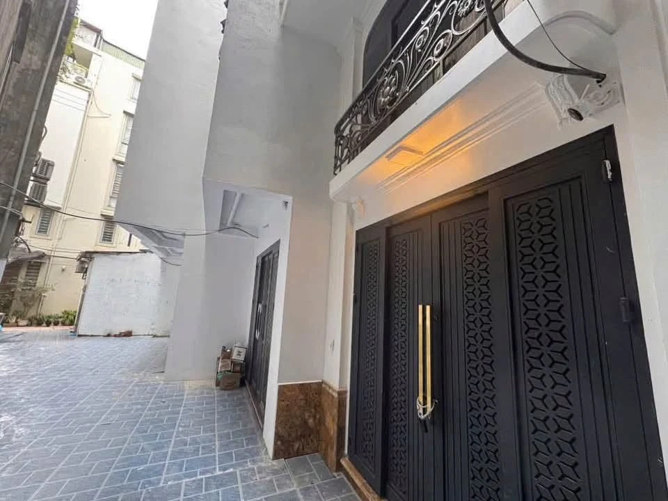 Bán nhà 6 tầng 4 phòng ngủ 30m² Phú Đô 8 tỷ - Ảnh 1