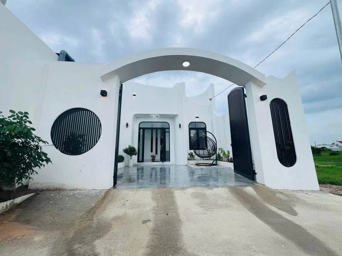 Bán nhà mới xây 2PN, 105m², Phan Thiết, Lâm Đồng - 1 tỷ 850 triệu - Ảnh 1