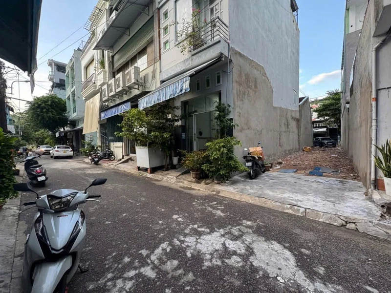 Bán đất mặt tiền 41.5m² Lê Thị Hồng Gấm, Quy Nhơn