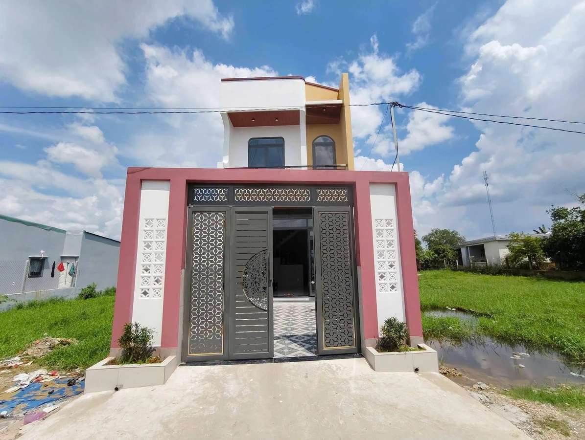Bán nhà 3PN 100m² gần chợ Long Thượng 1,15 tỷ - Ảnh 1