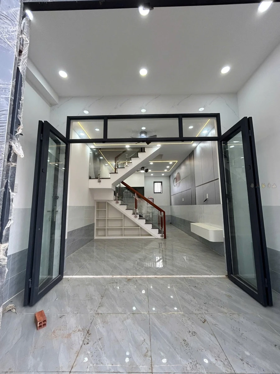 Bán nhà 4x11m 2 phòng ngủ 690 triệu Hóc Môn - Ảnh thu nhỏ 2
