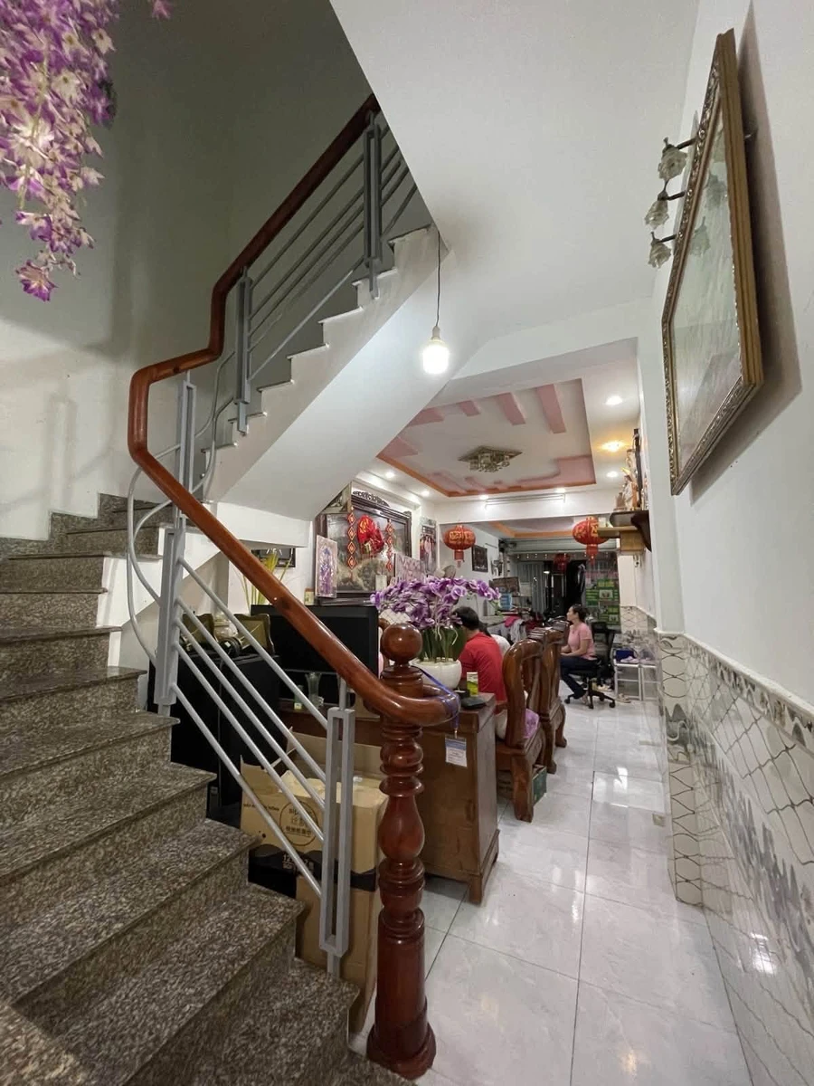Bán nhà 3 phòng ngủ 68m2 cạnh công viên Lê Đức Thọ - Ảnh thu nhỏ 2