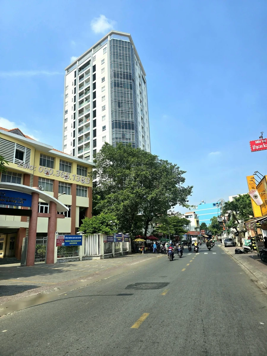 Bán nhà 7 phòng ngủ 66,78m² Phan Đăng Lưu, Phú Nhuận 12,5 tỷ - Ảnh thu nhỏ 2