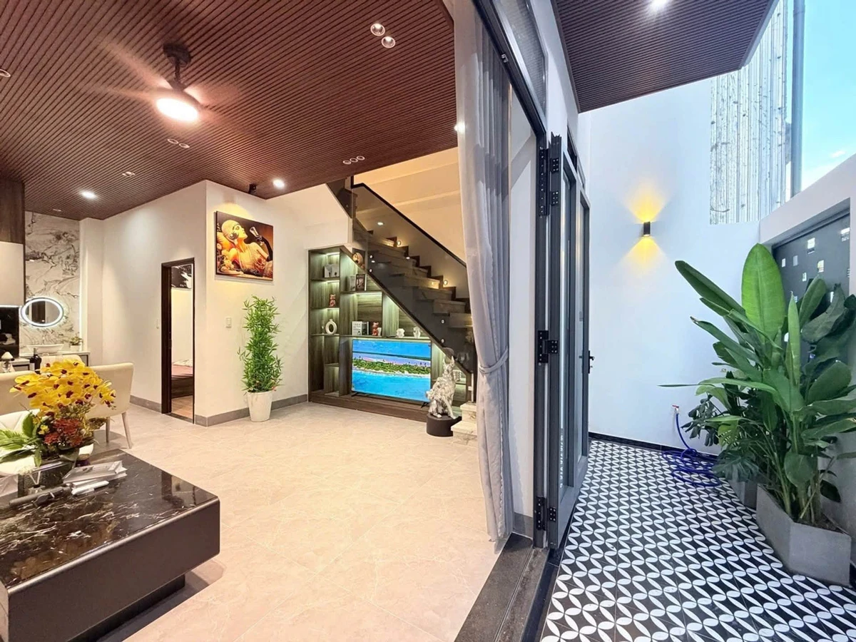 Nhà 3 tầng xây mới 4PN 63m² Ông Ích Khiêm 5,65 tỷ - Ảnh thu nhỏ 2