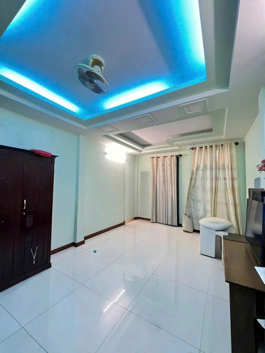 Bán nhà hẻm xe hơi 3 tầng 4x15m, 4PN 4WC đường Hòa Bình, Quận 11 - Ảnh thu nhỏ 3