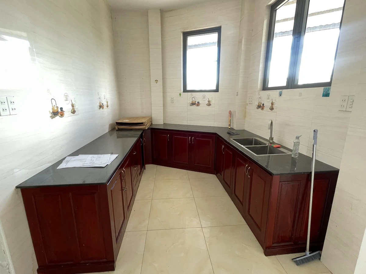 Bán nhà Mê Linh 100m2, 6 phòng ngủ, 5.5 tỷ - Ảnh thu nhỏ 4