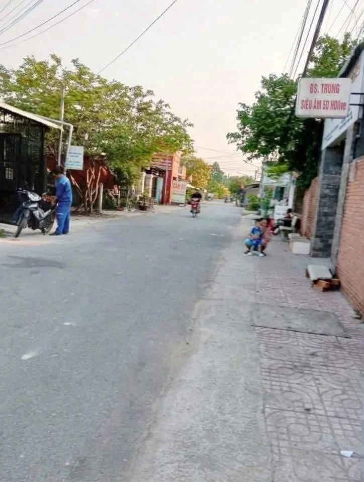 Bán lô đất thổ cư mặt tiền đường Bác Sĩ Trung, Phú An, giá 2,05 tỷ - Ảnh thu nhỏ 3
