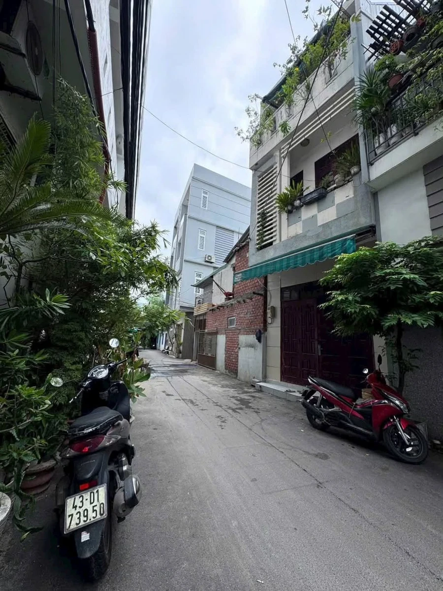 Bán nhà 3 tầng 72m2 Nguyễn Tất Thành gần biển - Ảnh 1