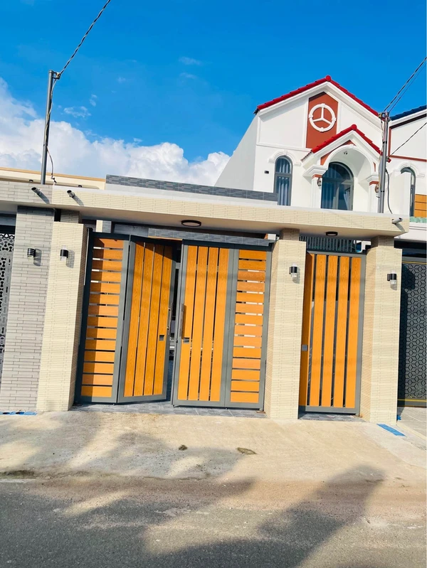 Bán nhà cấp 4 mặt tiền đường Nhựa Long Điền 3PN, 80m2