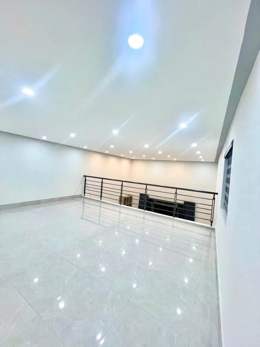 Bán nhà kiệt ô tô Nguyễn Chánh 105m² gần biển - Ảnh thu nhỏ 4