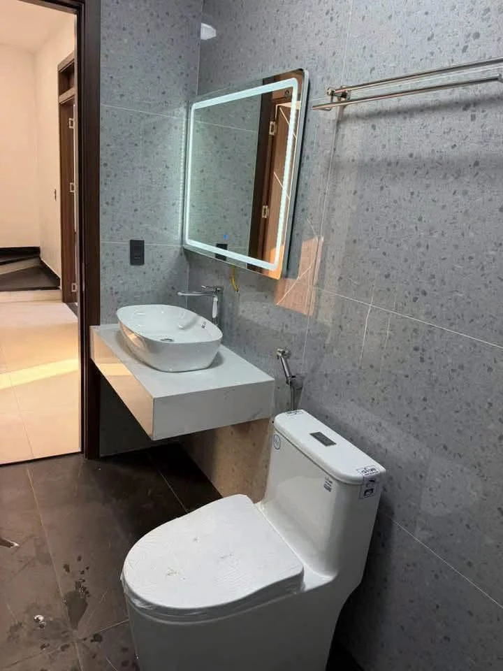 Bán nhà 4 phòng ngủ 63m2 đối diện quảng trường Tây Nam Sách - Ảnh thu nhỏ 5