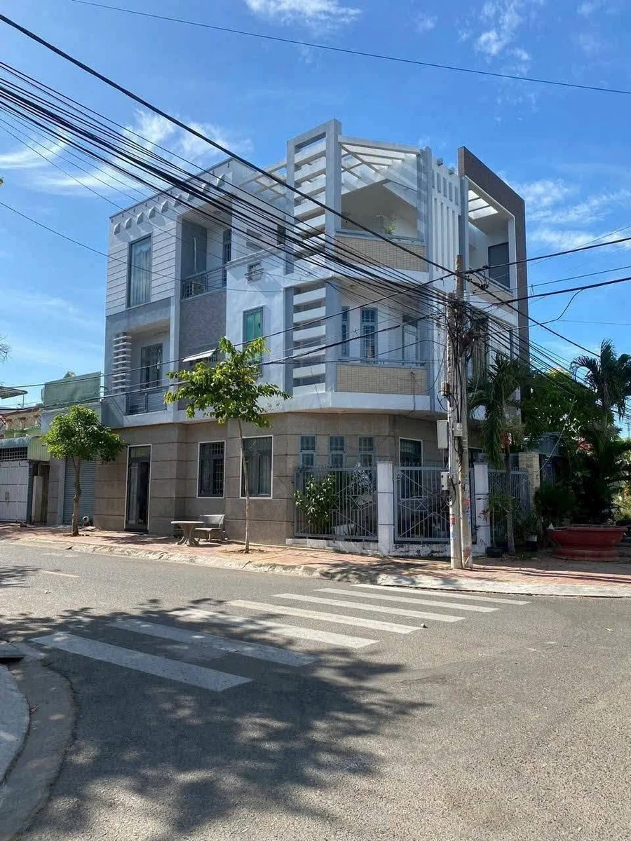 Bán nhà góc 2 mặt tiền 174m², 5PN, Bà Rịa 6 tỷ 850 triệu - Ảnh thu nhỏ 2