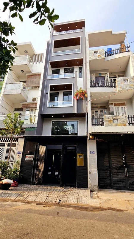 Bán nhà 4PN 72m² đường thông Phạm Văn Chiêu, Gò Vấp