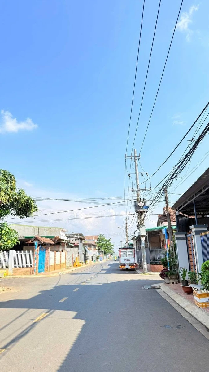 Bán đất thổ cư mặt tiền Nguyễn Sinh Sắc, 6x21m, giá 3,45 tỷ, Phường Tân Hòa - Ảnh thu nhỏ 2