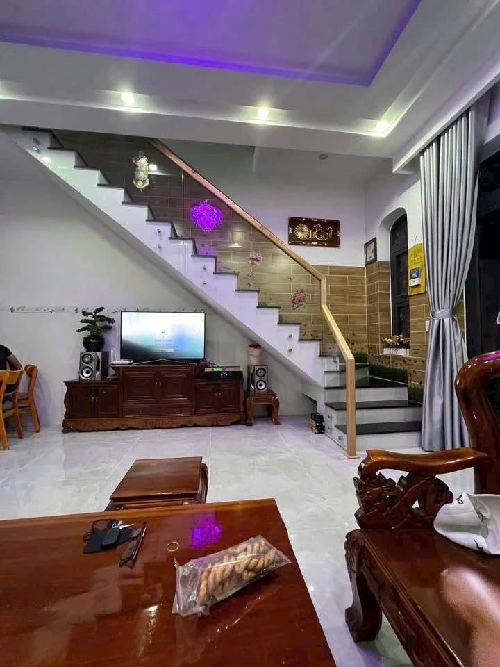 Bán nhà 1 trệt 1 lầu 87,5m2, 3PN, full nội thất, KTĐC Hòa Long, TP. Bà Rịa, giá 3,9 tỷ - Ảnh thu nhỏ 3