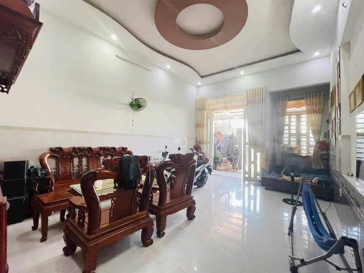 Bán nhà mặt tiền Lê Lợi, Đồng Xoài 125m2, 2 phòng ngủ - Ảnh thu nhỏ 3