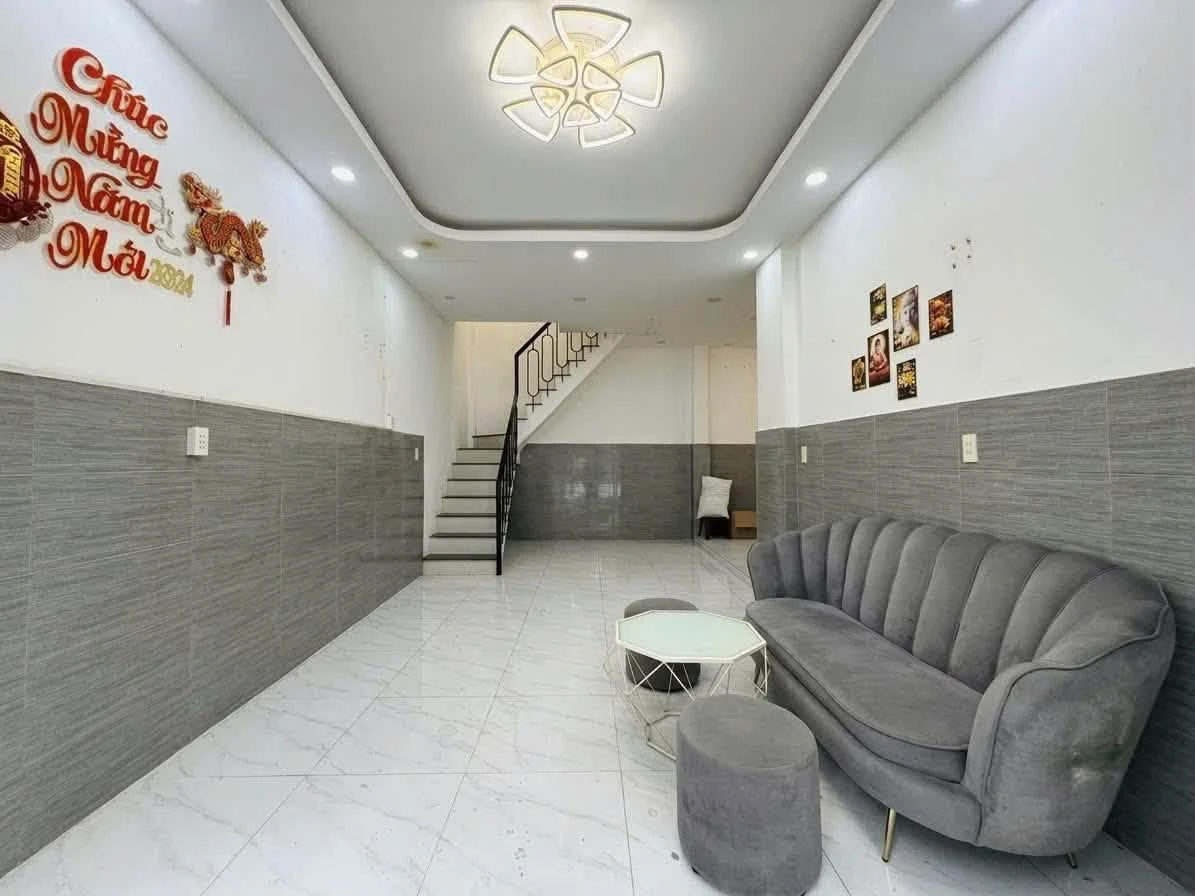 Bán nhà hẻm 2 tầng 43,5m2 đường Trường Sa, Quận 3, giá hơn 6 tỷ - Ảnh thu nhỏ 3