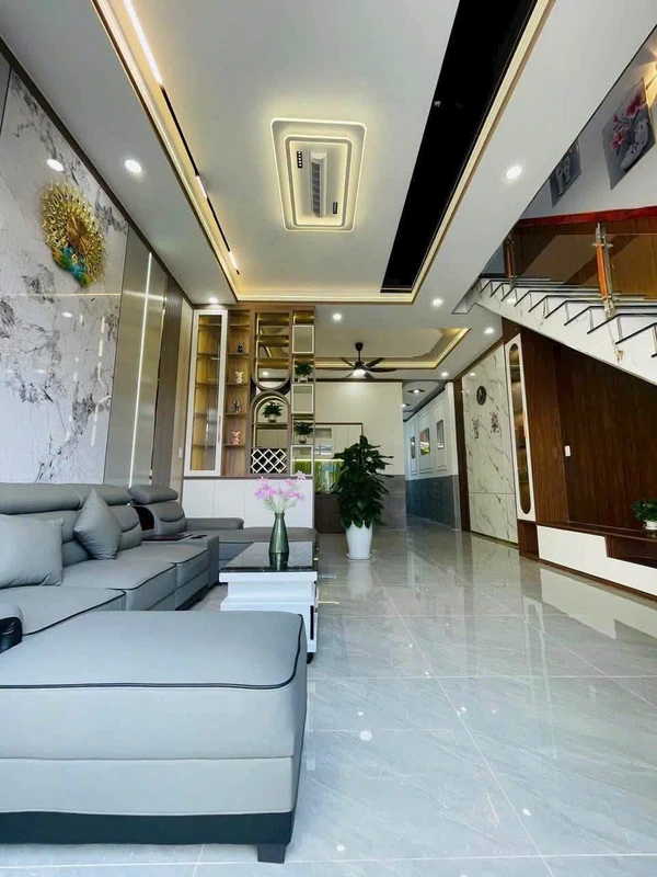 Nhà lầu 3 PN sổ riêng Trảng Dài Biên Hòa, 95m2, 3 tỷ 290 triệu